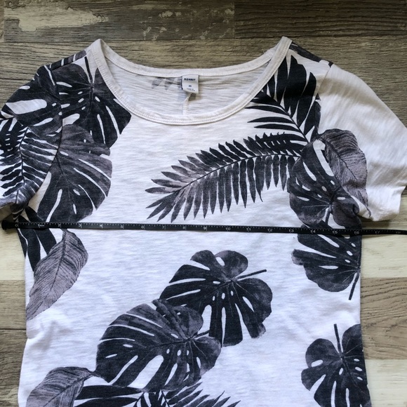 EUC Old Navy Leaf Print T-Shirt Dress - Picture 7 of 12